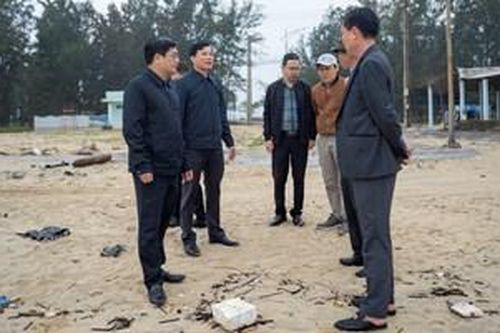 Lãnh đạo thành phố kiểm tra công tác bảo vệ môi trường tại các bãi biển