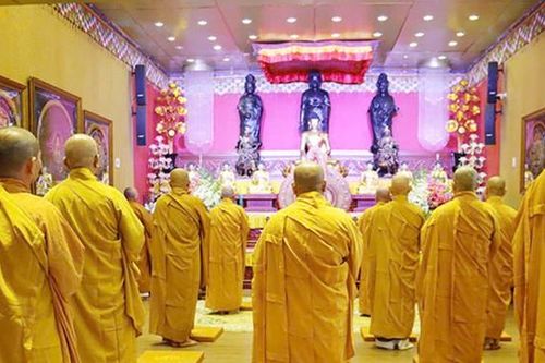 Ban Trị sự H.Củ Chi tụng Bồ-tát giới tại chùa Phật Bửu