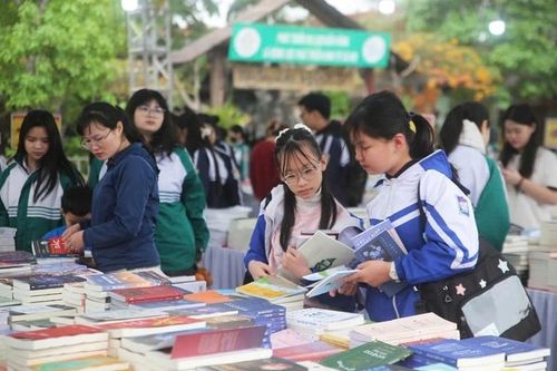 Phú Thọ: Khai mạc Hội sách phục vụ dịp Giỗ Tổ Hùng Vương năm 2025
