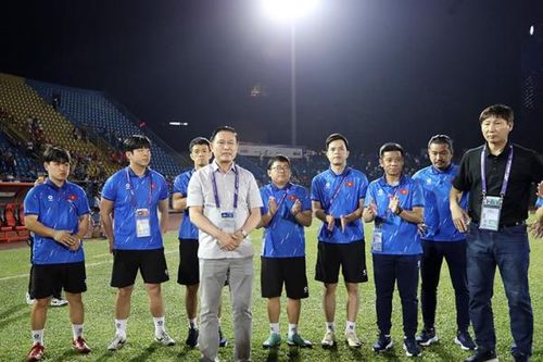 Những thay đổi tích cực của V.League