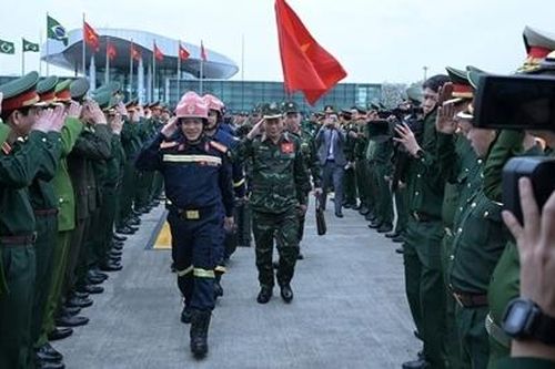 Lực lượng CNCH Bộ Công an lên đường giúp Myanmar khắc phục hậu quả động đất