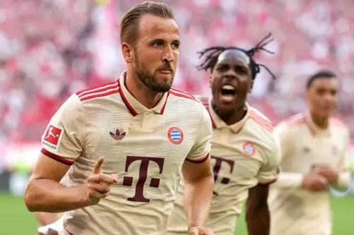 Bayern Munich củng cố ngôi đầu bảng xếp hạng