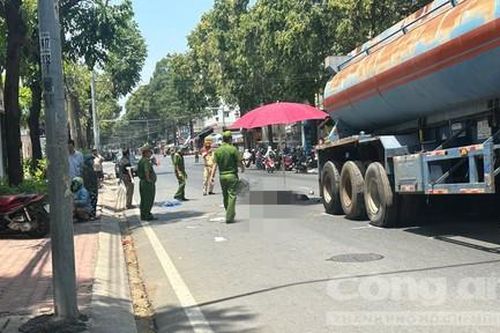 Xe bồn va chạm xe đạp điện, nam sinh lớp 9 tử vong thương tâm
