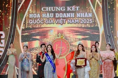 Nữ thạc sĩ Anh ngữ đăng quang Hoa hậu Doanh nhân quốc gia Việt Nam 2025