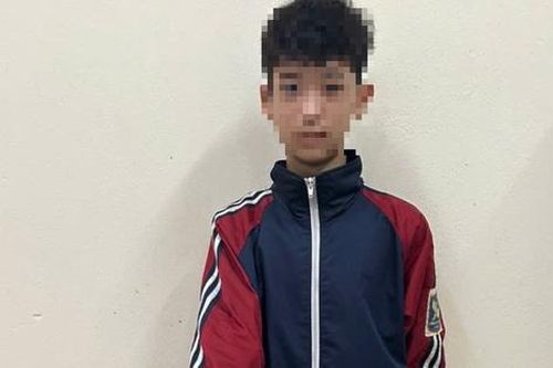Biết nhà hàng xóm giấu tiền ở gầm cầu thang, nam thiếu niên lên kế hoạch trộm cắp