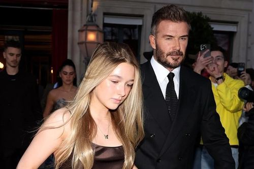 Gu ăn mặc đối lập của con gái David Beckham và Angelina Jolie
