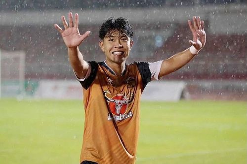 Sao mai tuyển Việt Nam thoát chấn thương nặng