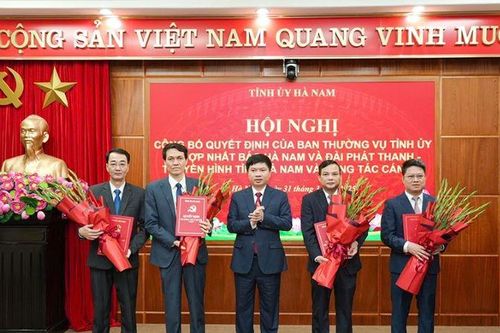 Công bố quyết định hợp nhất Báo Hà Nam và Đài Phát thanh và Truyền hình tỉnh Hà Nam
