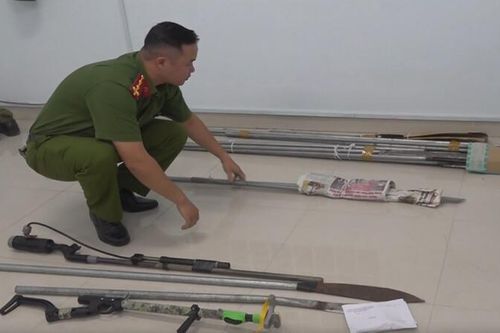 Tạm giữ 21 đối tượng gây rối trật tự công cộng tại thành phố Nha Trang