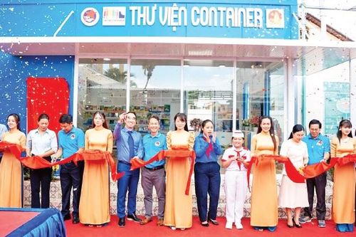 Lan tỏa văn hóa đọc từ dự án thư viện sách