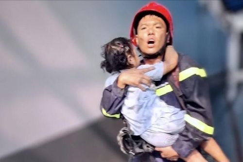 'Phao cứu sinh' giữa biển lửa