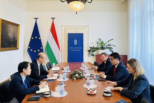 Việt Nam-Hungary thúc đẩy hợp tác kinh tế, thương mại và đầu tư