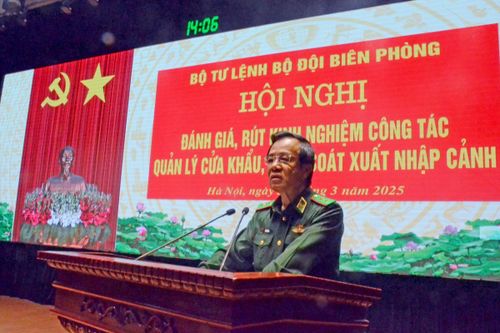 Duy trì, thực hiện nghiêm chức năng, nhiệm vụ, quyền hạn của BĐBP trong quản lý cửa khẩu, kiểm soát xuất nhập cảnh