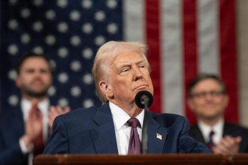Mỹ sẽ sửa Hiến pháp để giúp Tổng thống Trump có nhiệm kỳ thứ ba?