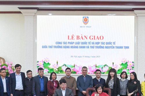 Bàn giao công tác pháp luật quốc tế và hợp tác quốc tế