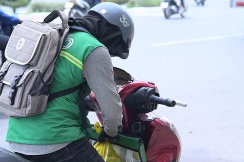 Chuyện chuyển đổi số của những tài xế, quán nhỏ đất Cố đô