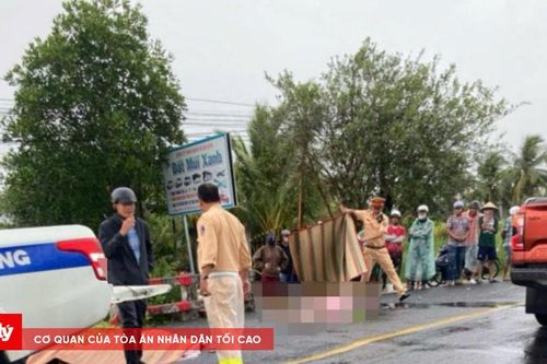 Va chạm với xe khách, hai vợ chồng tử vong tại chỗ