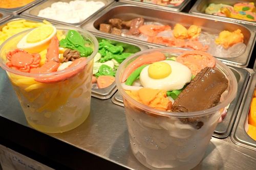 Độc lạ Hà Nội: Thưởng thức trà sữa mà ngỡ như đang ăn phở