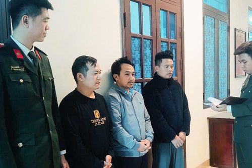 Nam Định bắt 3 đối tượng đặt taxi gian lận để chiếm đoạt tiền của VNPAY