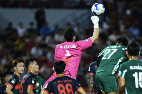 Hoàng Anh Gia Lai của bầu Đức rớt giá thê thảm; VPF siết luật, vô địch hạng Nhất chưa chắc thăng hạng V-League