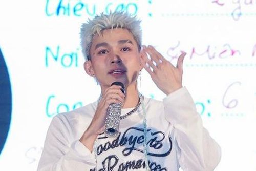 Ca sĩ Jun Phạm bất ngờ làm điều đặc biệt hiếm có ở showbiz Việt