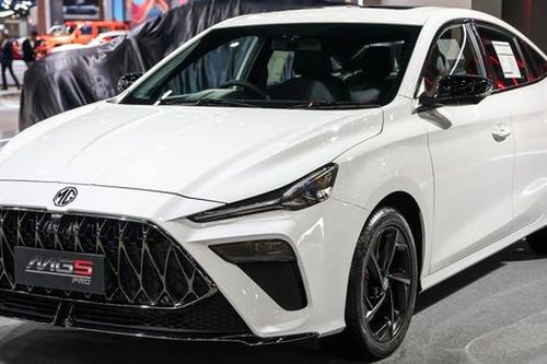 MG5 bản nâng cấp ra mắt tại Thái Lan