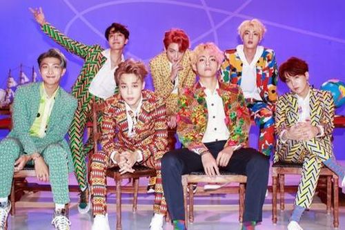 'Ông hoàng YouTube' của Kpop gọi tên BTS