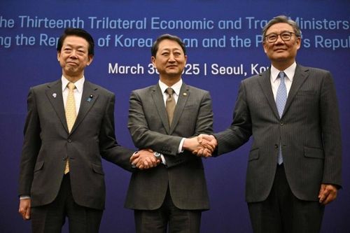 Hàn, Trung, Nhật đối thoại cấp cao để ứng phó thuế quan Trump