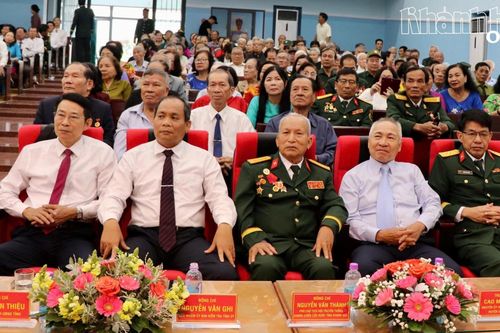 Diên Khánh: Gặp mặt truyền thống nhân kỷ niệm 50 năm Ngày Giải phóng tỉnh Khánh Hòa