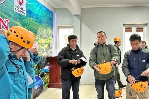 Tập huấn cứu nạn, cứu hộ trên núi