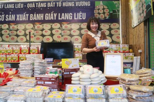 Bánh giầy Lang Liêu - sản phẩm OCOP vùng Đất Tổ