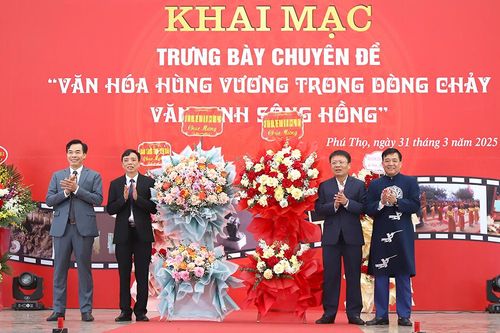 Trưng bày hơn 300 hiện vật chuyên đề 'Văn hóa Hùng Vương trong dòng chảy văn minh sông Hồng'