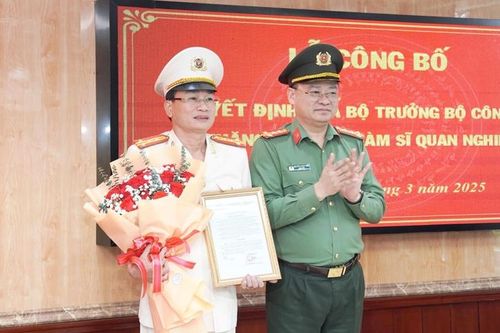 Phó Giám đốc Công an TP. Huế Dương Văn Thoan được thăng hàm Đại tá