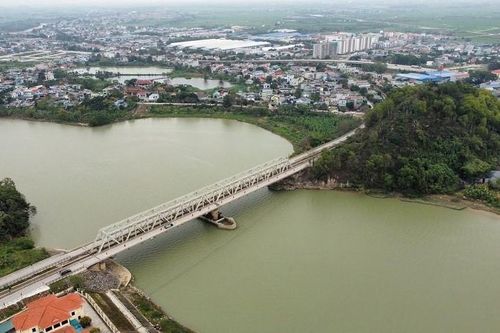 Thanh Hóa: Cận cảnh cây cầu huyền thoại bắc qua dòng sông Mã