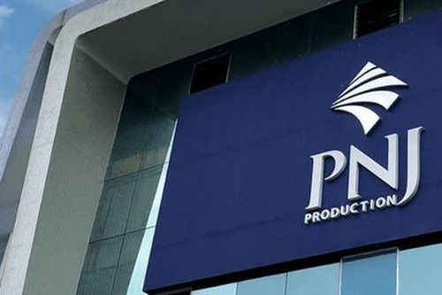 Cổ phiếu PNJ liên tục giảm sâu, xuống 'đáy' hơn 1 năm, trong khi giá vàng không ngừng lập đỉnh mới