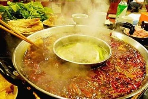 Bí mật kinh hoàng sau món lẩu 'nếm thử một lần là nghiện': Rác thải từ nhà bếp tố tội ác của chủ quán