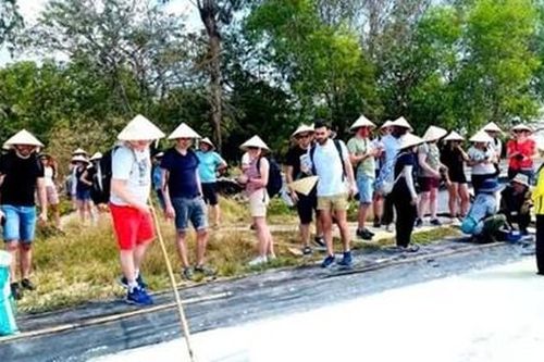 Bài cuối: Đẩy mạnh đầu tư phát triển làng nghề gắn liền với du lịch nông thôn