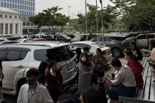 Báo động động đất giả, người dân Bangkok phải sơ tán khẩn cấp