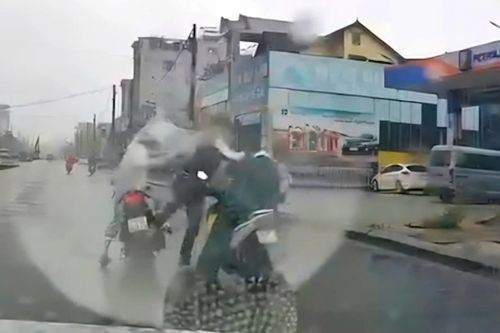 Nam thanh niên đánh người sau va chạm giao thông ở Huế