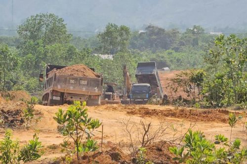 Doanh nghiệp đào đất trái phép làm đường 23 tỷ đồng: Yêu cầu làm rõ trách nhiệm