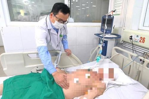 Ho nhiều, sốt cao, người đàn ông ở Hòa Bình nguy kịch vì nguyên nhân này