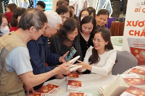 Hội thảo 'Hành trình sức khỏe vàng 2025'