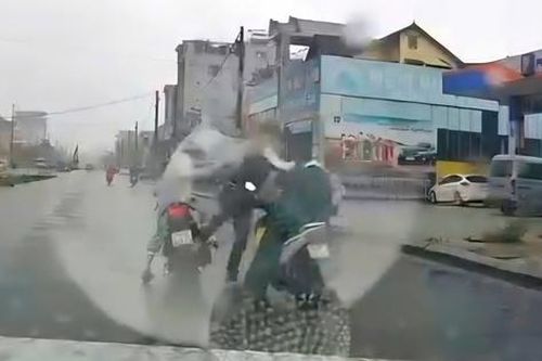Phẫn nộ thanh niên đánh người sau va chạm giao thông ở Huế