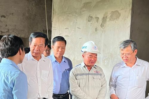 Bí thư Cần Thơ yêu cầu sớm khắc phục khó khăn để tái khởi động dự án bệnh viện nghìn tỉ