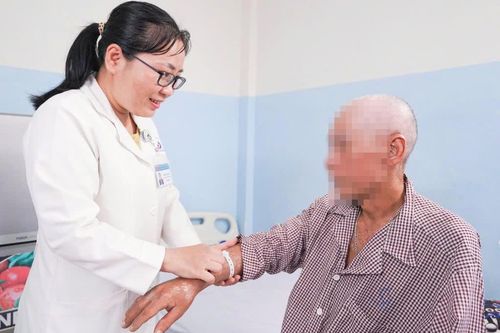 Sống trong khổ sở suốt 5 năm, người đàn ông bất ngờ khi biết lý do