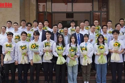37 học sinh lọt danh sách đội tuyển dự thi Olympic khu vực và quốc tế