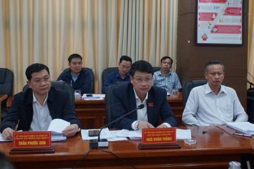 Đà Nẵng phủ sóng tiêm vắc xin sởi, khuyến khích dạy thêm không thu tiền