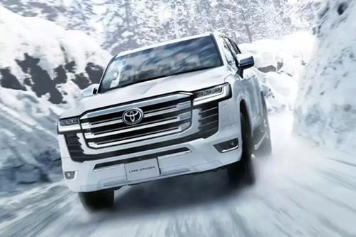 Toyota Land Cruiser LC300 2025 từ 893 triệu, chưa bán đã 'cháy hàng'