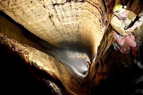 Top hang động sâu nhất thế giới, toàn nơi ẩn giấu bí mật thế kỷ