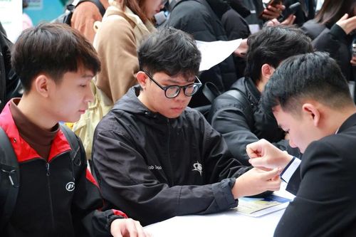 3.500 cơ hội việc làm dành cho sinh viên tại Ngày hội Phenikaa Career Fair 2025